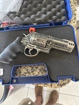 Smith Wesson M500 Trump 47 - 4 of 8