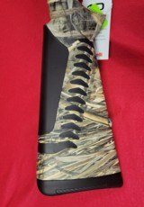 New Benelli, Super Black Eagle III, 28ga, 26in Barrel, 5 Extended Choke Tubes, Realtree Max5 Camo.NIC. - 2 of 6