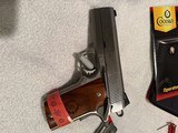 NOS - Coonan Compact 4