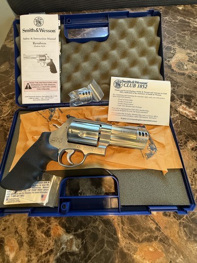 S&W Model 500 Magnum 4
