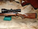 ABSOLUTELY MINT LEFT HAND LH BROWNING X-BOLT 243 WIN RIFLE WITH LEUPOLD VX-L 3.5-10 50MM SCOPE - 3 of 12