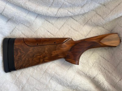 Beretta DT11 Grade 2.5 Walnut Stock - Adjustable Comb – ISIS Recoil System – Excellent Condition - Image 12 of 15
