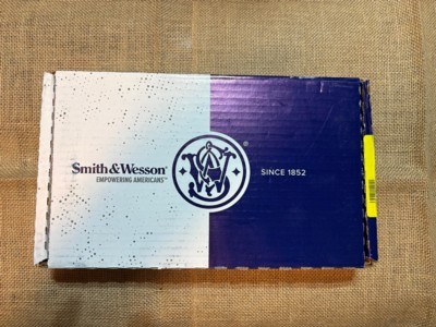 Smith & Wesson 432 UC Ultimate Carry Ti No Lock .32 H&R J Frame - Excellent - Image 3 of 11