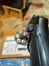 Smith & Wesson 432 UC Ultimate Carry Ti No Lock .32 H&R J Frame - Excellent - Image 6 of 11