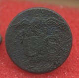 EARLY U.S. MILITARY BUTTON CIRCA 1800 WITH SWOOPING EAGLE - 1 of 2