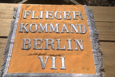 GERMAN WW 2? LUFTWAFFE FLIEGER HAND EMBROIDERED BANNER - Image 2 of 2