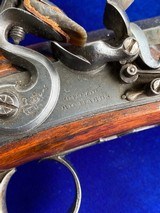 Cased Pair of large British Officer Flintlock Pistols - 9 of 15