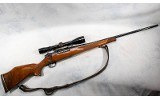 Weatherby ~ Mark V Deluxe ~ .300 Weatherby Magnum - 1 of 10