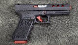 GLOCK ~ 21 SF (Short Frame) ~ .45 AUTO - 1 of 3