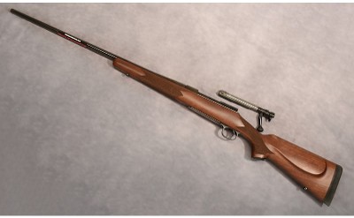Winchester ~ Model 70 ~ 7MM Remington Magnum - Image 2 of 11