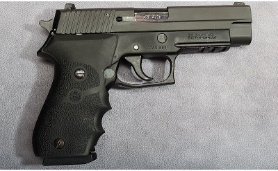 SIG SAUER ~ P220 ~ .45 AUTO - Image 3 of 5