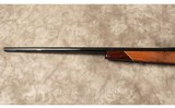 Weatherby~Mark V~300 Wby Magnum - 7 of 10