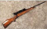 Weatherby~Mark V~300 Wby Magnum - 1 of 10
