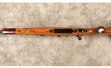 Weatherby~Mark V~300 Wby Magnum - 10 of 10