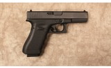 Glock~17 GEN 3~9 mm - 1 of 2