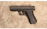Glock~17 Classic~9 mm - 2 of 2