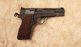 Springfield~SA-35~9MM
