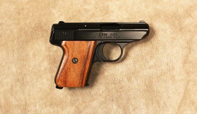 Jennings~J22~.22 LR