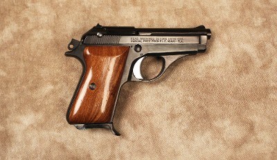FIE~E22~.22 Long Rifle