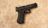 Glock~17 Gen 5~9MM - Image 1 of 2