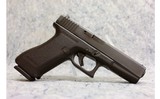 GLOCK ~ 17 GEN 2 ~ 9MM - 1 of 2