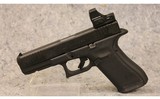 Glock ~ G17 Gen 5 ~ 9mm Luger - 2 of 4
