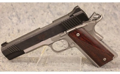 Kimber ~ Custom II ~ .45 Auto