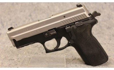 SIG Sauer ~ P229 Stainless ~ .40 S&W