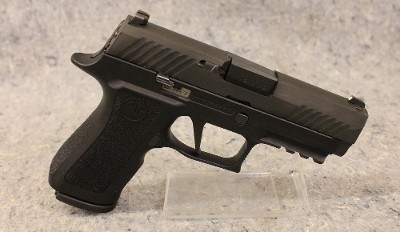SIG Sauer ~ P320 ~ 9mm Luger