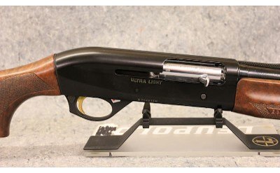 Benelli ~ Ultra Light ~ 12 Gauge - Image 3 of 11