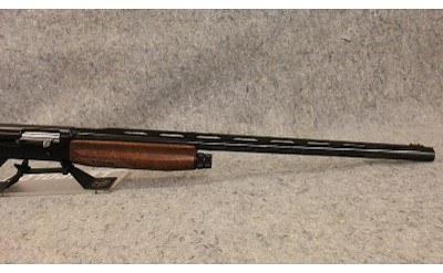 Benelli ~ Ultra Light ~ 12 Gauge - Image 4 of 11