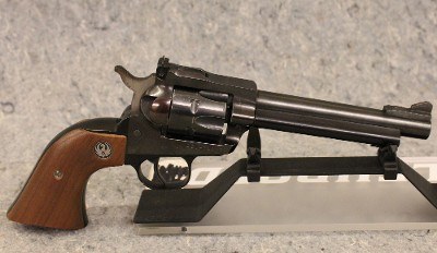 Ruger ~ New Model Single-Six ~ .22 Long Rifle /.22 Magnum