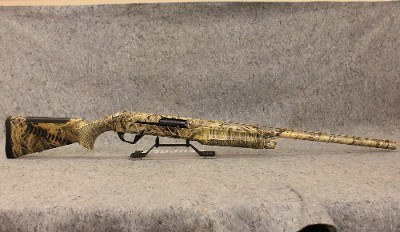 Benelli ~ Super Black Eagle II ~ 12 Gauge