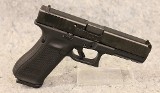 Glock ~ 17 V ~ 9mm Luger - Image 1 of 3