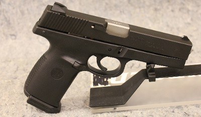Smith & Wesson ~ SW40F ~ .40 S&W - Image 1 of 4