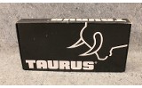 Taurus ~ The Judge ~ .45 LC / .410 Gauge - Image 6 of 6