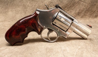 Smith & Wesson ~ 686-6 ~ 357 Magnum - Image 1 of 2