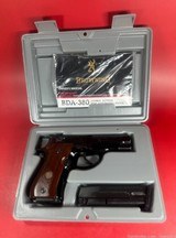 2000 Browning BDA 380. ITALIAN MADE by BERETTA 2-10rds.Excellent Condition - 1 of 11