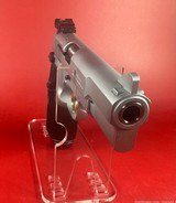 1991 Browning Hi power, Silver Chrome, Gold Trigger, Adj Sights, 9mm. Mint - 4 of 12