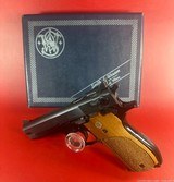 Smith & Wesson Model 39-2 Circa1975-76 MINT FULLY ADJUSTABLE SIGHTS