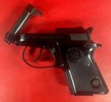 Beretta Model 20 25ACP Tip Up Barrel. Excellent condition. Rare Collectors - 3 of 11