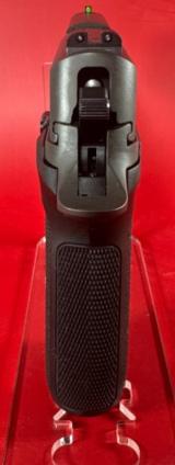 Sig Sauer P226 Legion DA/SA 9mm, 3 MAGS ORIG CASE. Like New. - 7 of 13