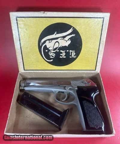 SUPER RARE L E S P-18 ROGAK 9MM STEYR GB CLONE. Excellent Condition