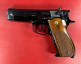 Smith & Wesson Model 39-2 9mm Circa1971-73 LNIB EXCELLENT - 9 of 10