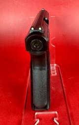 Heckler & Koch (H&K), P7 PSP 9mm Boxed, tools, papers. Excellent Condition - 7 of 15