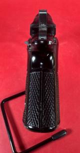 Beretta Model 20 25ACP Tip Up Barrel. Excellent condition. Rare Collectors - 6 of 13