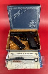 Smith & Wesson S&W Model 59 9mm 15 rd mag, Box Tools Papers. Near Mint - 1 of 13