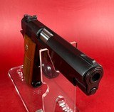 Smith & Wesson Model 39-2 Circa1975-76 LNIB Excellent. - 5 of 13