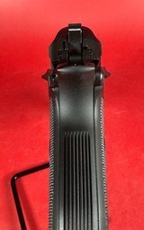 2015 Italian Beretta Model 85FS Cheetah. 380 Auto. LNIB Condition. Unfired. - 5 of 13