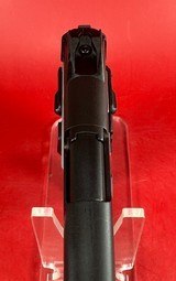 Browning BDM Tu-Tone 9mm Original Case, Papers 2-10 rd mags LNIB - 6 of 13